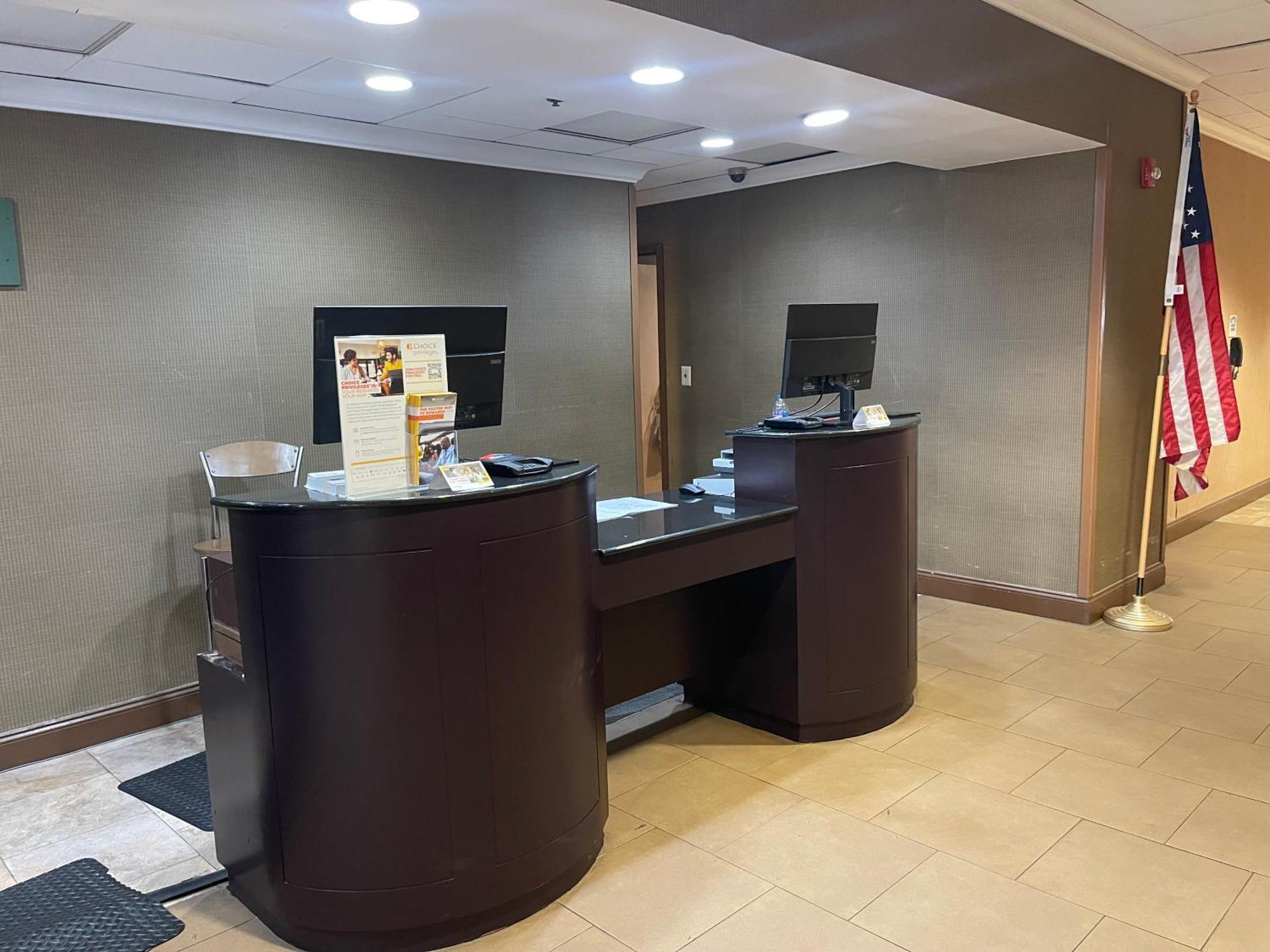Quality Hotel Essington Exterior foto