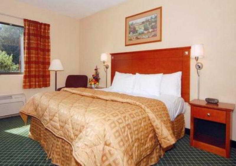 Quality Hotel Essington Exterior foto